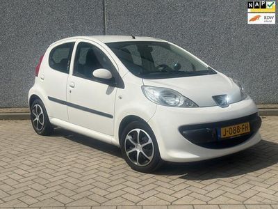 tweedehands Peugeot 107 1.0-12V Sublime-LageKM-Airco-IsoFix-5DRS-NieuweAPK