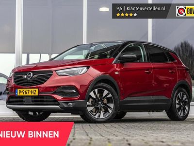 Rood Occasion 2022 Opel Grandland X Ultimate SUV | € 23.845 (Eerlijke prijs)