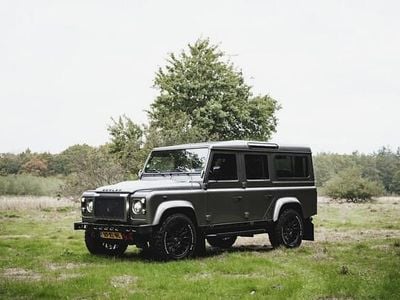 Occasion Land Rover Defender 211 PK (155 kW) 2007 Grijs (metallic) Stationwagen