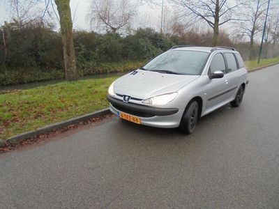 tweedehands Peugeot 206 1.4 Air-line 2 APK DEC24/AIRCO/TREKHAAK/DISTRIBUTIE NIEUW