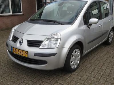 tweedehands Renault Modus 1.6 16 V AUTOMAAT PRIVE LEGE