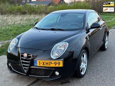 tweedehands Alfa Romeo MiTo 0.9 TwinAir Esclusivo 3-Drs ECC Audio/CD/MP3 Navigatie Leder Electric pakket LMV 17" Dealeronderhoud Nieuwe Apk!