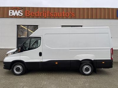 tweedehands Iveco Daily 35S14V 2.3 automaat L2H2 / vaste prijs rijklaar ¤ 27.950 ex btw / lease vanaf ¤ 500 / cruise en climate control / mag 3500 kg trekken / standkachel / pdc achter !