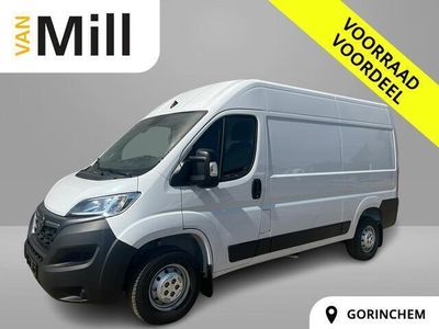 tweedehands Opel Movano L2H2 2.2D 140 PK 3.5T | Navigatiepakket | Parkeersensoren achter | Lederen stuurwiel | Automatische airco | Volwaardig reservewiel | van ¤36.940 voor ¤31.500 | N30949