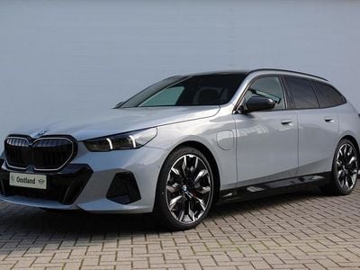 Grijs Nieuw 2025 BMW 530e M Sport Stationwagen | € 97.254