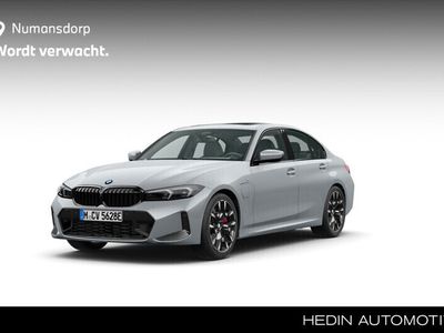 BMW 330e
