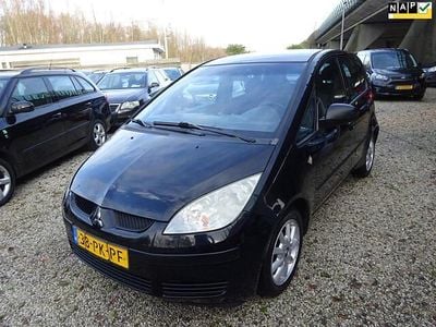 Zwart Gebruikt 2004 Mitsubishi Colt Invite Hatchback | € 2.195 (Eerlijke prijs)