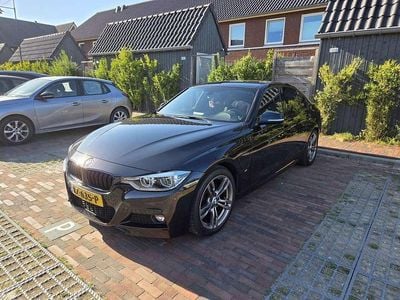 BMW 330e