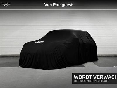 Zwart Gebruikt 2024 Mini Cooper SE Favoured Hatchback | € 33.900 (Goede deal)