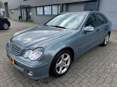 tweedehands Mercedes C180 K. Classic - facelift - 2004 - 6 bak!