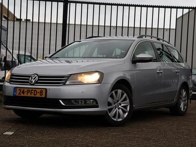 Grijs Occasion 2011 VW Passat Stationwagen | € 4.995 (Duur)