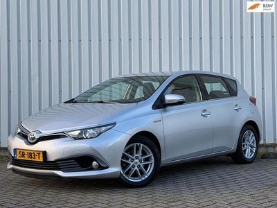Grijs Occasion 2017 Toyota Auris Hybrid Edition Hatchback | € 12.445 (Goede deal)