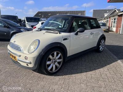 Wit Gebruikt 2003 Mini ONE Hatchback | € 2.950 (Duur)