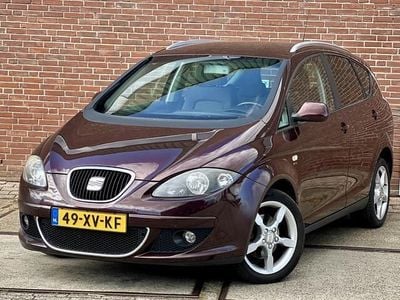 Occasion Seat Altea XL Stylance 150 PK (110 kW) 2007 Rood MPV