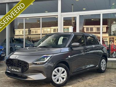 Grijs Occasion 2024 Suzuki Swift Comfort Hatchback | € 18.950 (Eerlijke prijs)