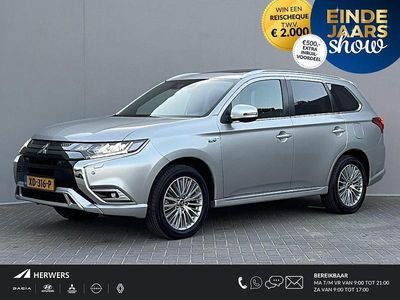 Sterling silver m Occasion 2018 Mitsubishi Outlander P-HEV Instyle SUV | € 19.885 (Iets duurder)