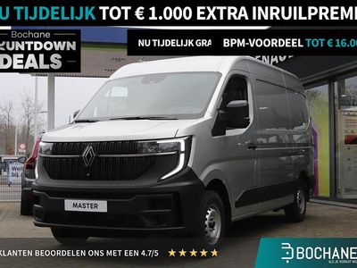 Grijs Gebruikt 2024 Renault Master Van | € 34.452 (Iets duurder)