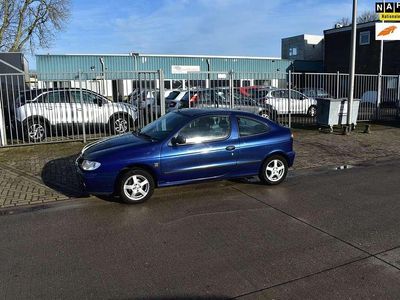 Blauw Occasion 1996 Renault Mégane Coupé Coupé | € 1.450