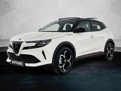 Wit Occasion 2025 Alfa Romeo Junior Edizione Speciale SUV | € 35.920 (Duur)