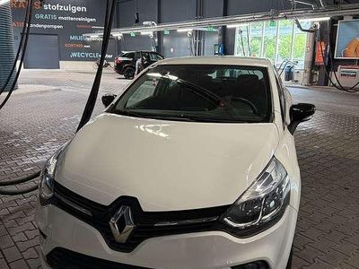 Occasion Renault Clio IV LIMITED 90 PK (66 kW) 2018 Wit Hatchback
