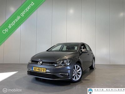 Grijs Gebruikt 2019 VW Golf VII Highline Hatchback | € 15.888 (Eerlijke prijs)