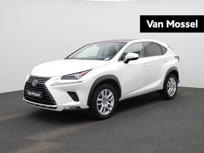 Wit Occasion 2021 Lexus NX300h Luxury Line SUV | € 38.900