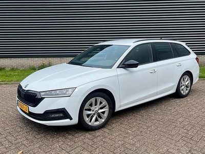 Wit Occasion 2021 Skoda Octavia Business Line Stationwagen | € 15.250 (Eerlijke prijs)