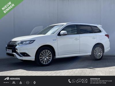 tweedehands Mitsubishi Outlander 2.4 PHEV Automaat Pure / Keyless / Climate control