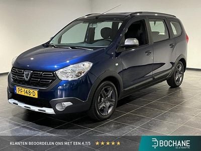 Blauw Occasion 2017 Dacia Lodgy Stepway MPV | € 10.045 (Iets duurder)