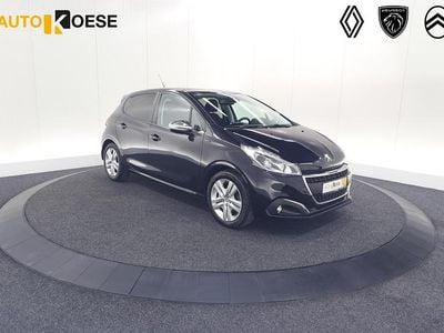 Blauw Gebruikt 2019 Peugeot 208 Signature Sky Hatchback | € 11.795 (Goede deal)