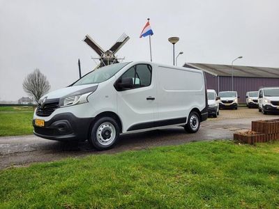 tweedehands Renault Trafic 1.6 dCi T27 L1H1 trekhaak/airco