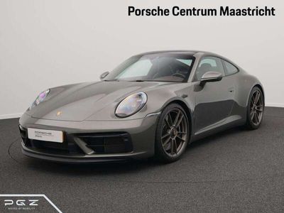 Porsche 911 Carrera GTS