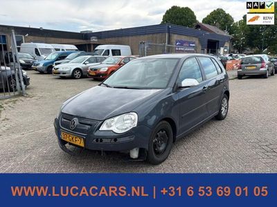 VW Polo