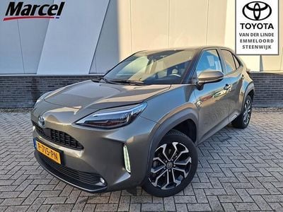 Groen (metallic) Gebruikt 2022 Toyota Yaris Cross Edition SUV | € 24.900 (Goede deal)