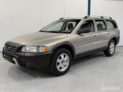 Beige Gebruikt 2004 Volvo XC70 Momentum Stationwagen | € 10.945 (Iets duurder)