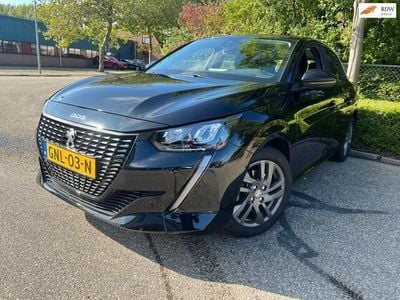 Zwart Gebruikt 2021 Peugeot 208 Active Hatchback | € 16.950 (Eerlijke prijs)