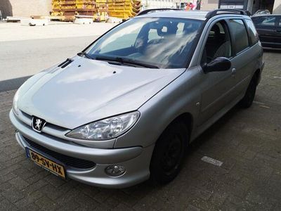 tweedehands Peugeot 206 SW 2.0 HDi Air-line 2 | Engine light on