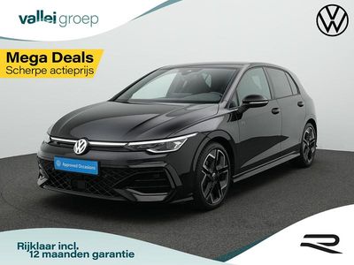 Zwart Occasion 2024 VW Golf VIII R-line Edition Hatchback | € 34.850 (Eerlijke prijs)
