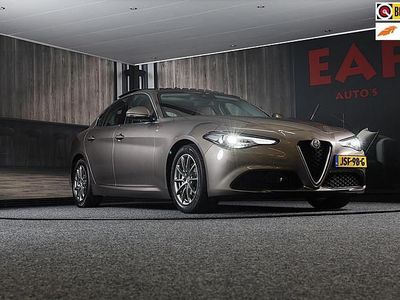 Occasion Alfa Romeo Giulia Super 200 PK (147 kW) 2017 Grijs Sedan