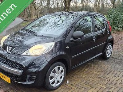 Zwart Occasion 2011 Peugeot 107 Hatchback | € 3.249 (Goede deal)