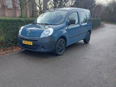 Blauw (parellak) Occasion 2010 Renault Kangoo Authentique MPV | € 3.950 (Goede deal)
