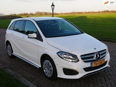Mercedes B220