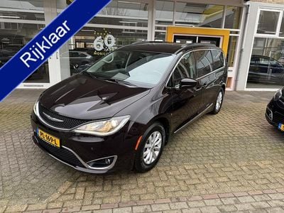Occasion Chrysler Pacifica 291 PK (214 kW) 2017 Bruin Sedan