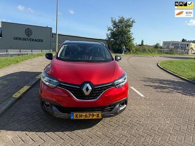 Rood Occasion 2016 Renault Kadjar Bose Edition SUV | € 12.950 (Eerlijke prijs)