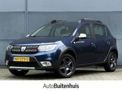 Blauw Gebruikt 2017 Dacia Sandero Stepway Hatchback | € 11.295 (Eerlijke prijs)