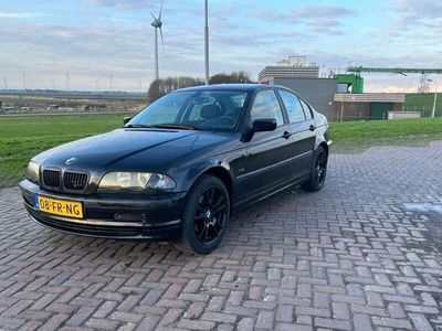 tweedehands BMW 316 black edition