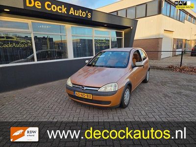 Geel Gebruikt 2003 Opel Corsa Njoy Hatchback | € 999 (Goede deal)
