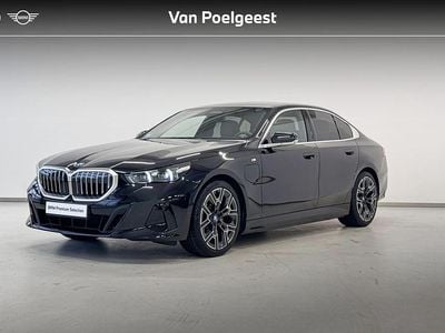 Zwart Occasion 2025 BMW 530e M Sport Sedan | € 63.800 (Eerlijke prijs)