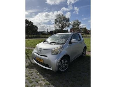Toyota iQ