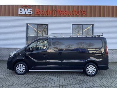 Zwart (metallic) Occasion 2021 Renault Trafic MPV | € 17.950 (Goede deal)